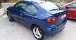 Megane reg do 7 mj odlične gume novi set kvačila bez hrde