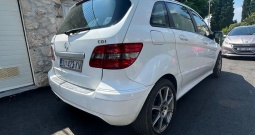 Mercedes B 200