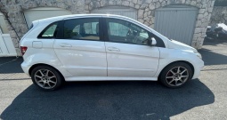 Mercedes B 200