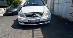 Mercedes B 200
