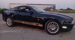 Ford Mustang 3.7 v6 Facelift (2014) - Registriran u HR / Dugogodišnji vlasnik