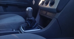 Ford Focus 1.6 16V, samo 103000 km