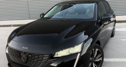 Peugeot 308 1.2 Puretech Allure | 90 000km | 2022 | Reg. 12/26 |