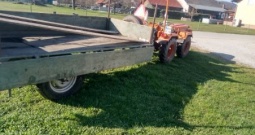 Antonio Carraro 4x4 sa prikolicom, odličan