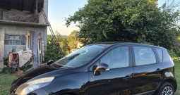 Renault Megane Scenic 1.5 dci. Registriran do 7/2027!