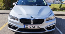 BMW 214d /255tkm/prvi vlasnik/samoparkiranje/grijanje sjedala/odličan/