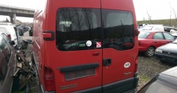 Prodajem dijelove Renault Master 120 dci 2002