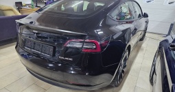 Tesla 3 performance