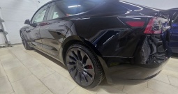 Tesla 3 performance