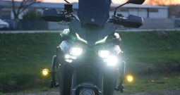 Yamaha Tracer 9, pun opreme, Chigee AIO 6 LTE + kamere, quickshifter, 2025 god.