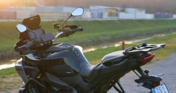 Yamaha Tracer 9, pun opreme, Chigee AIO 6 LTE + kamere, quickshifter, 2025 god.