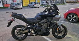 Yamaha Tracer 9, pun opreme, Chigee AIO 6 LTE + kamere, quickshifter, 2025 god.