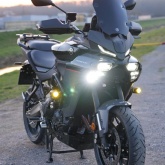 Yamaha Tracer 9, pun opreme, Chigee AIO 6 LTE + kamere, quickshifter, 2025 god.