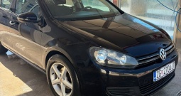 Prodajem golf VI 1.6 TDI samo 184xxx kilometara napravljen veliki servis
