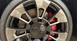BMW XM 4.4 V8 M HYBRID, 653 KS, Bowers & Wilkins